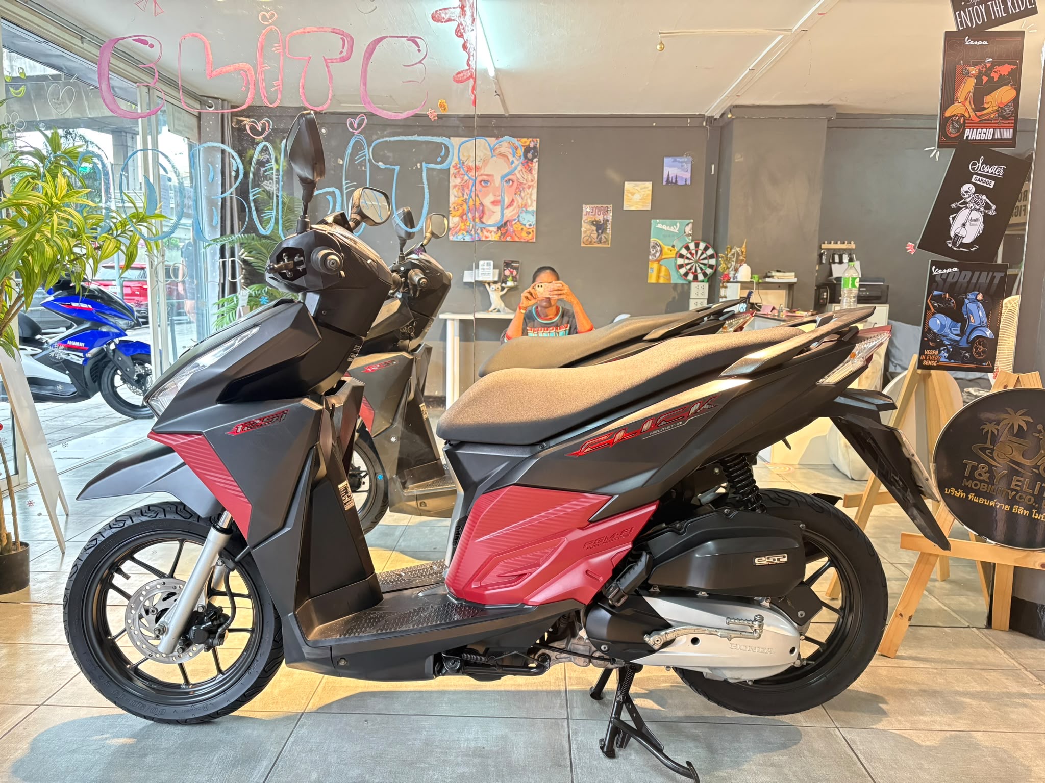 Real Honda Click 125i scooter from T&Y Elite Mobility Bangkok